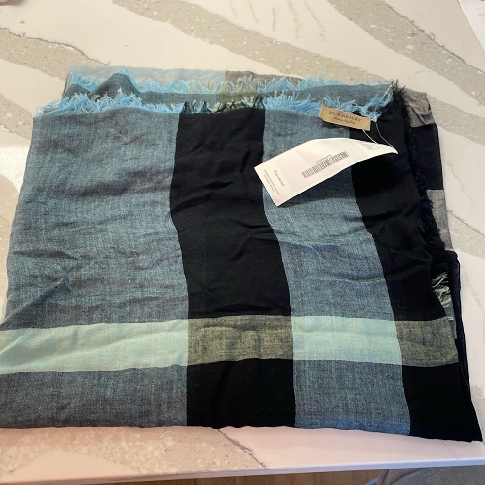 Burberry Blue and Black Check Scarf
